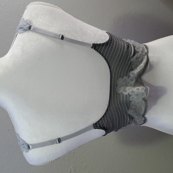 aerie Bralette Size M🦒22 - Picture 2 of 6